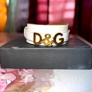 💯    AUTHENTIC DOLCE & GABBANA BRACELET  💯
